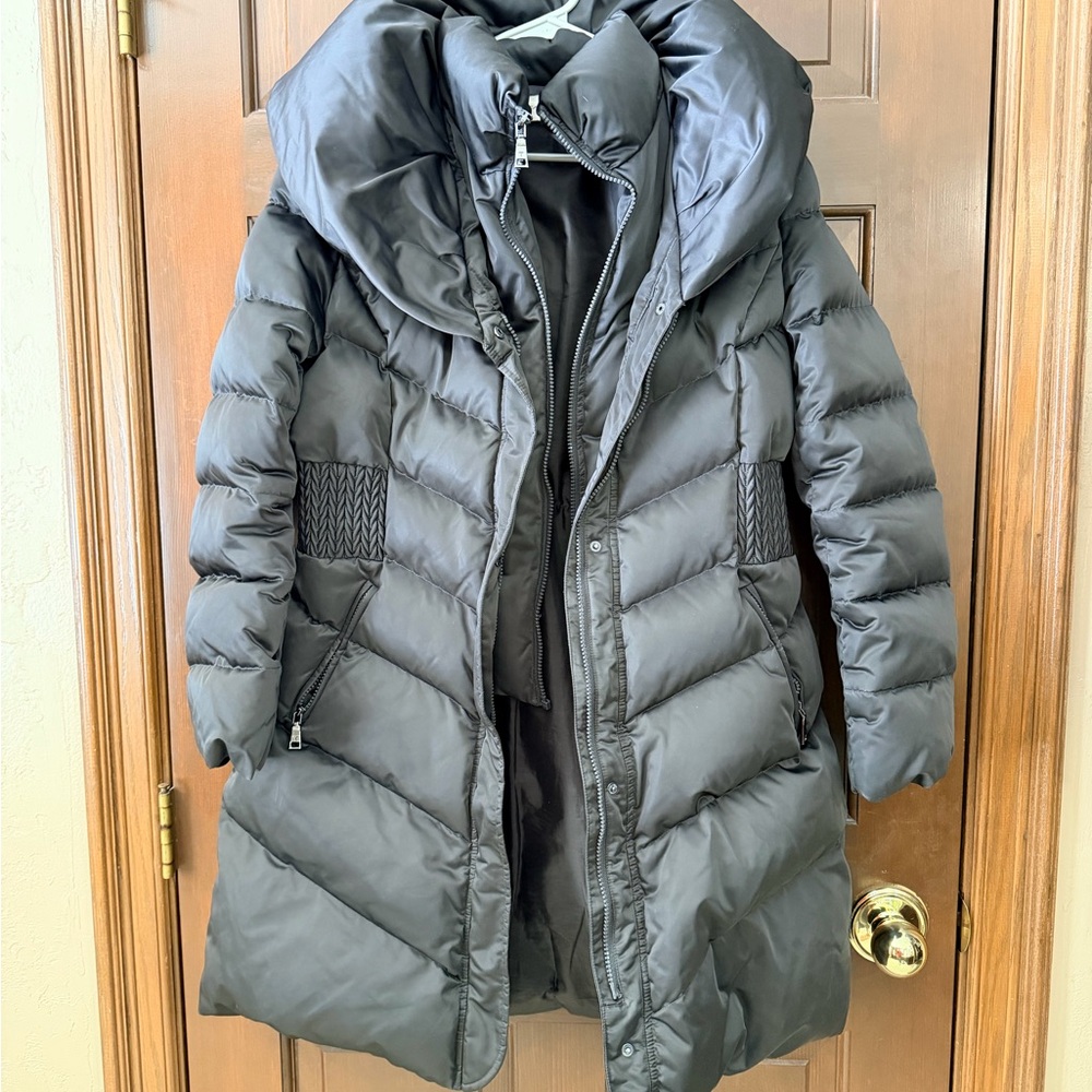 T Tahari Black Quilted Puffer Coat with Hood